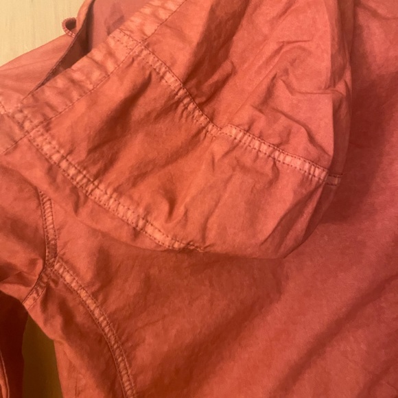 Bench. Spring jacket - Picture 4 of 6